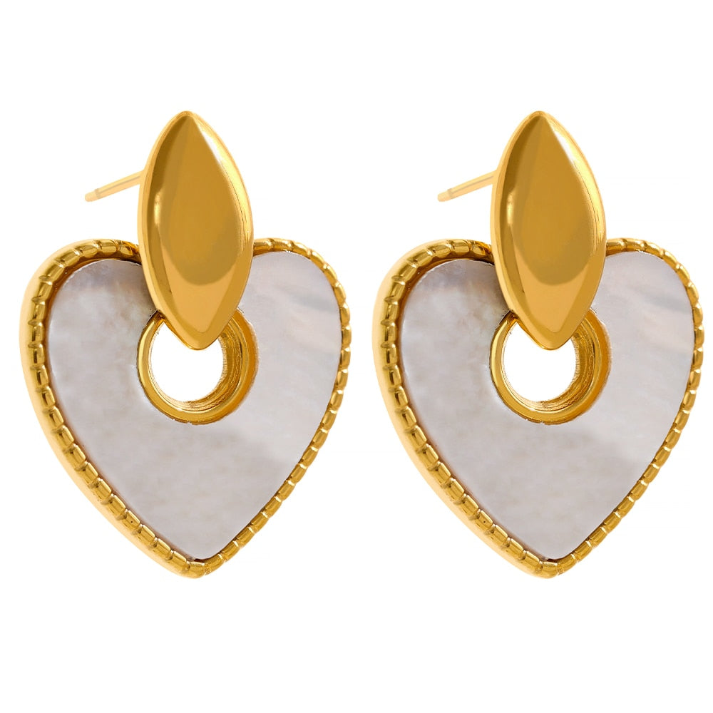 Delicare Earrings