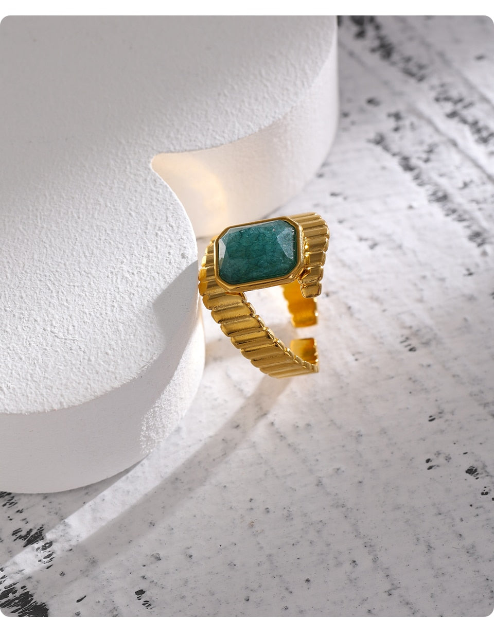 Apatite Ring